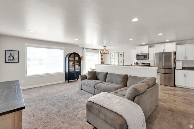10854 S HARVEST POINT DR, South Jordan, UT 84009