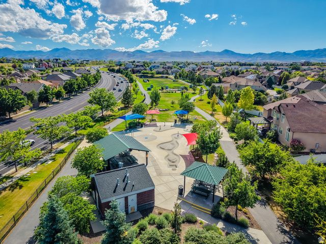 10854 S HARVEST POINT DR, South Jordan, UT 84009