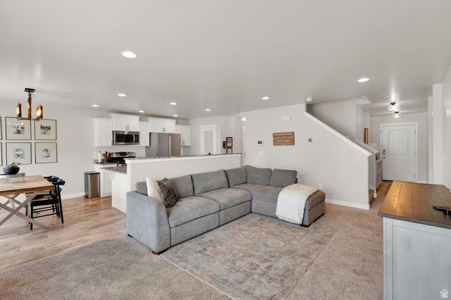 10854 S HARVEST POINT DR, South Jordan, UT 84009