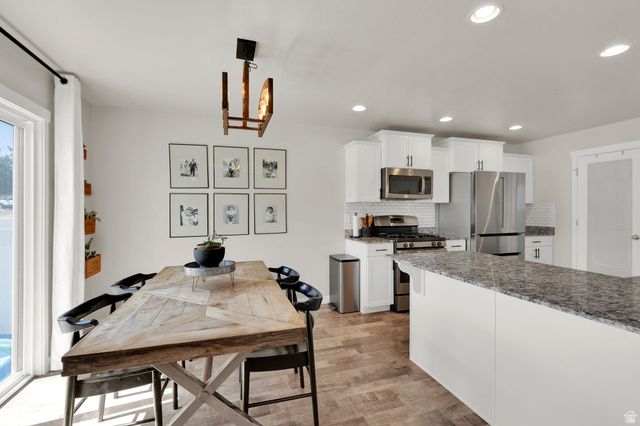 10854 S HARVEST POINT DR, South Jordan, UT 84009