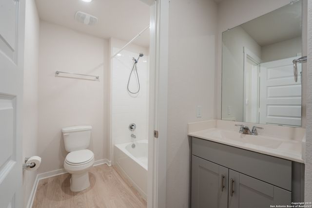 125 Nicks Cv, Lockhart, TX 78644
