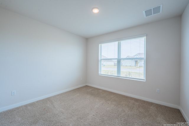 125 Nicks Cv, Lockhart, TX 78644
