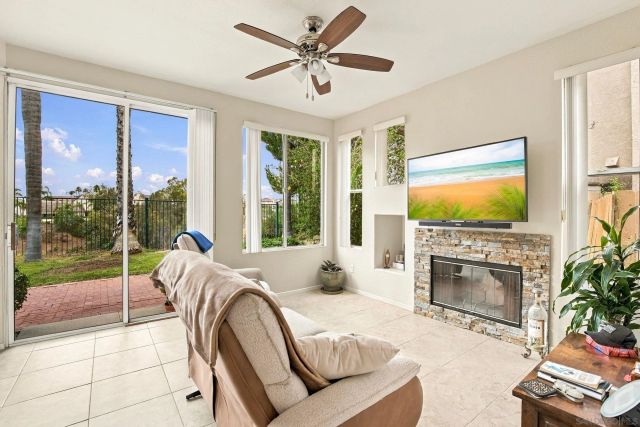 4025 Ivey Vista Way, Oceanside, CA 92057