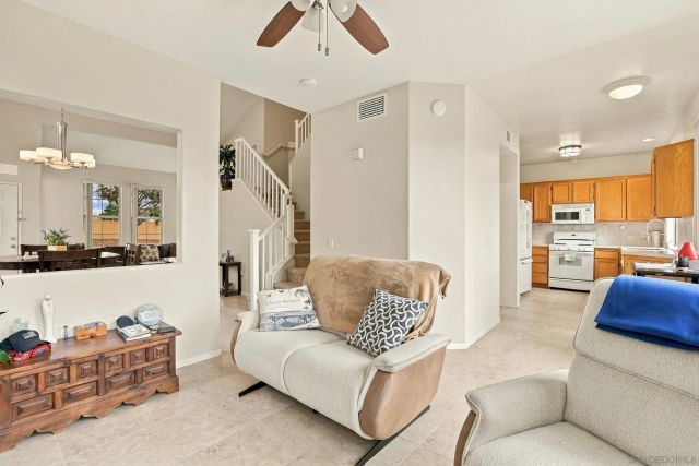 4025 Ivey Vista Way, Oceanside, CA 92057