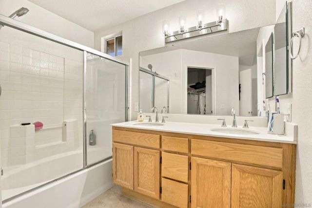 4025 Ivey Vista Way, Oceanside, CA 92057