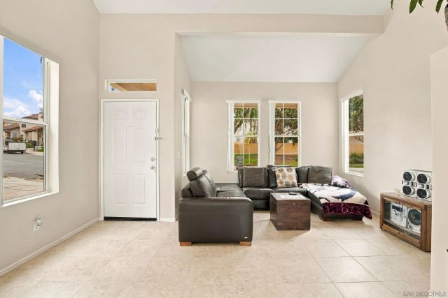 4025 Ivey Vista Way, Oceanside, CA 92057