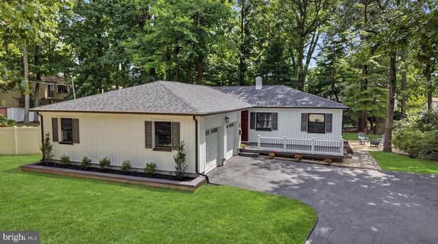 3 CRICKET LN, Cherry Hill, NJ 08003