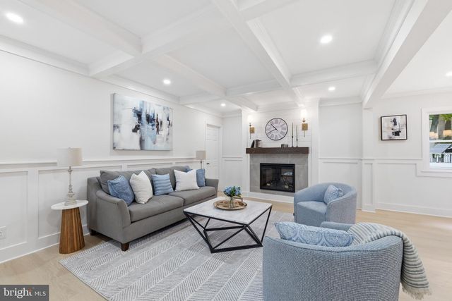 3 CRICKET LN, Cherry Hill, NJ 08003