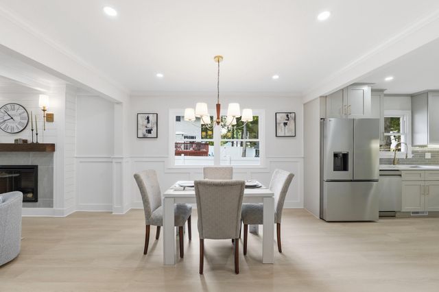 3 CRICKET LN, Cherry Hill, NJ 08003