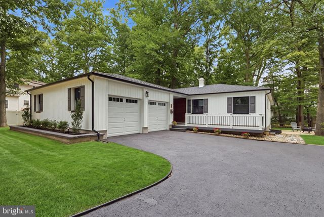 3 CRICKET LN, Cherry Hill, NJ 08003