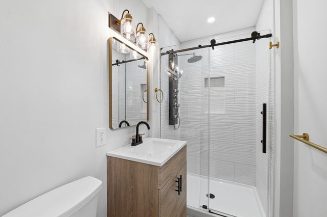 3 CRICKET LN, Cherry Hill, NJ 08003