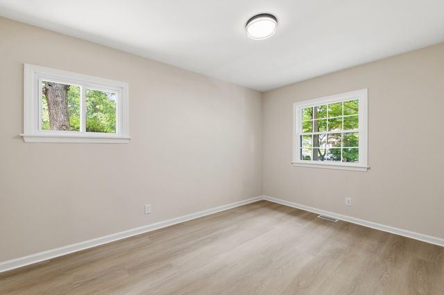 3 CRICKET LN, Cherry Hill, NJ 08003