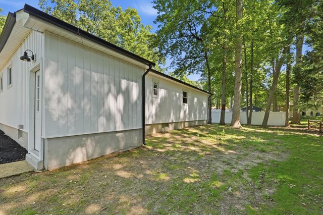 3 CRICKET LN, Cherry Hill, NJ 08003