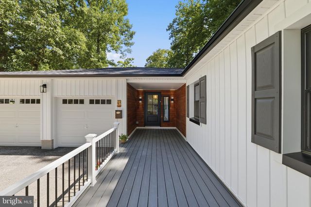 3 CRICKET LN, Cherry Hill, NJ 08003