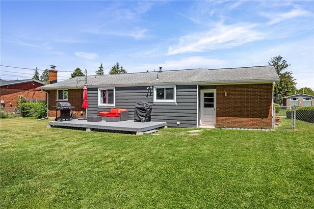 293 Sharon Drive, Greece, NY 14626
