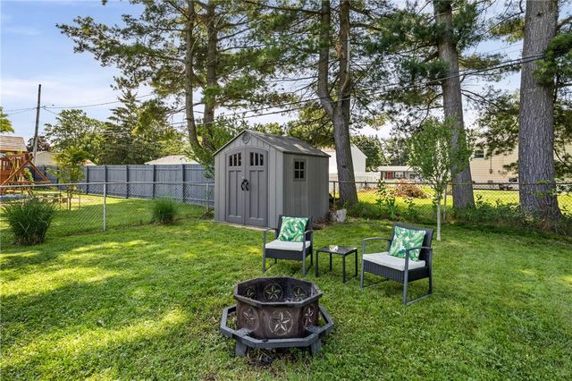293 Sharon Drive, Greece, NY 14626