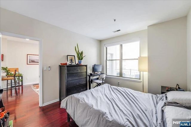 26 Ave At Port Imperial 213, West New York, NJ 07093