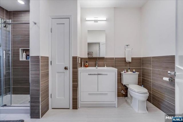 26 Ave At Port Imperial 213, West New York, NJ 07093