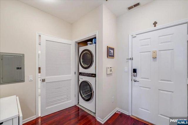 26 Ave At Port Imperial 213, West New York, NJ 07093