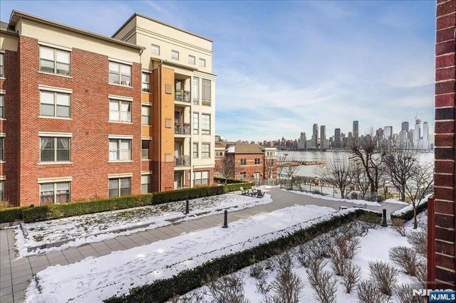 26 Ave At Port Imperial 213, West New York, NJ 07093