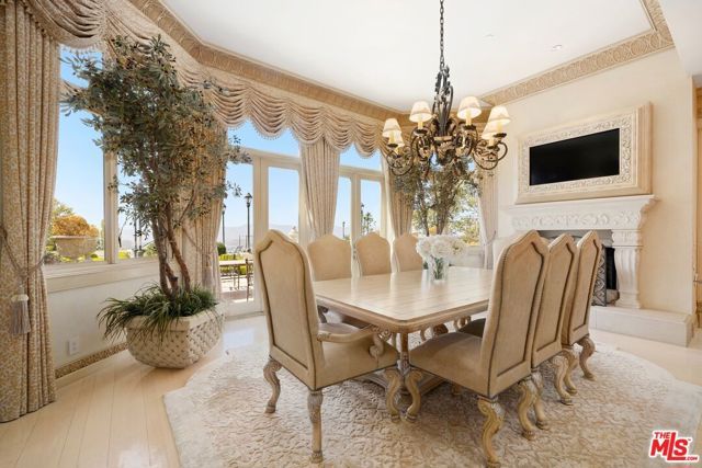2500 White Stallion Road, Thousand Oaks, CA 91361