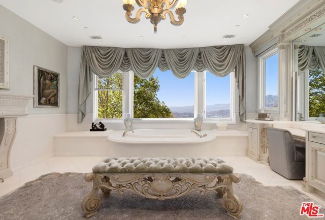 2500 White Stallion Road, Thousand Oaks, CA 91361