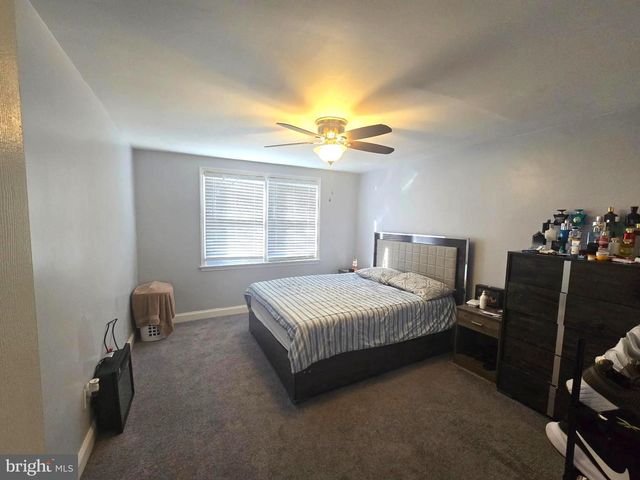 1303 MANOR RD, Lansdowne, PA 19050