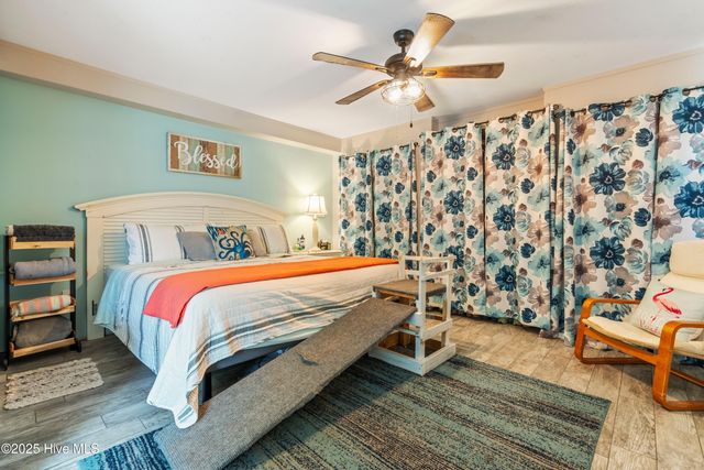 198 Jefferson Road, Lake Waccamaw, NC 28450