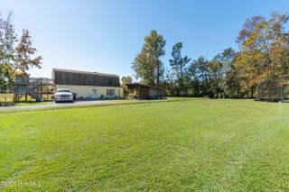198 Jefferson Road, Lake Waccamaw, NC 28450