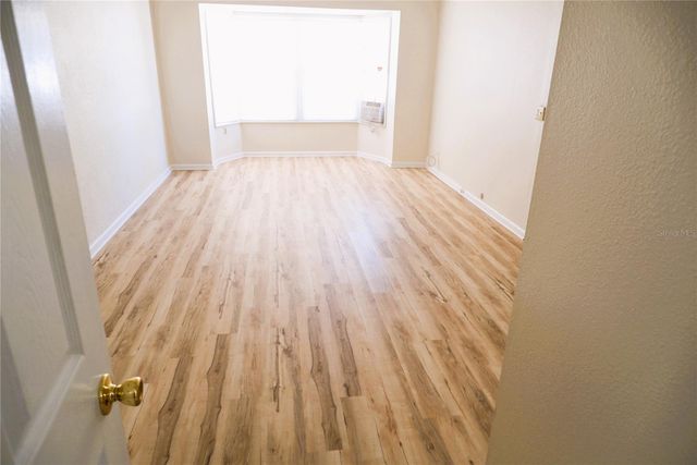 8056 30TH AVENUE N, St Petersburg, FL 33710