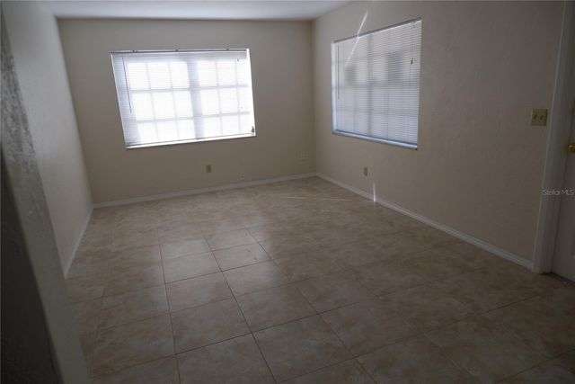 8056 30TH AVENUE N, St Petersburg, FL 33710