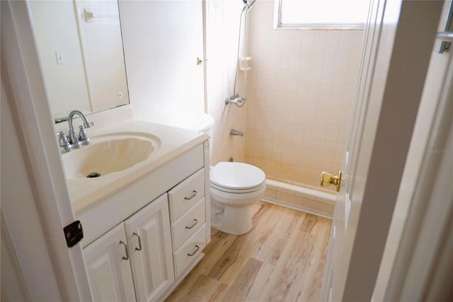 8056 30TH AVENUE N, St Petersburg, FL 33710