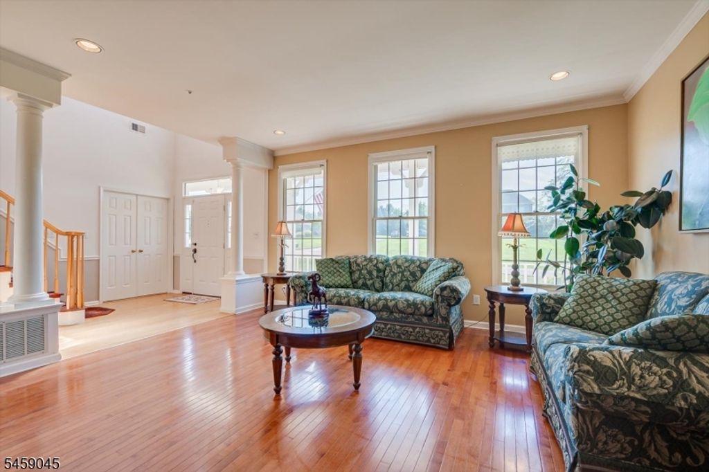 3 Summer Cottage Ln, Franklin Twp., NJ 08823 — photo 5