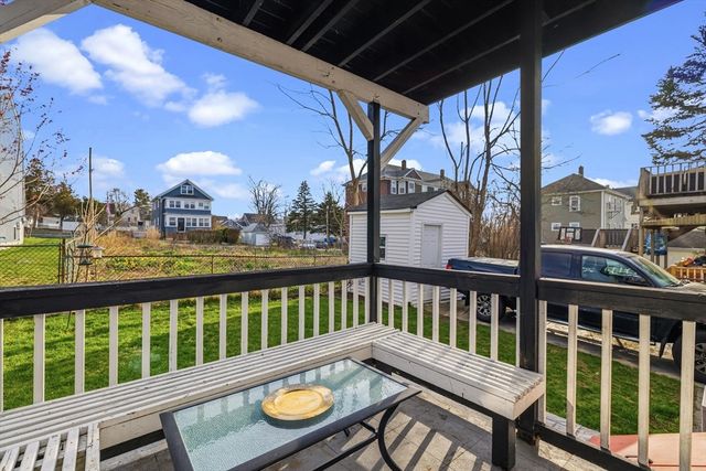 31 Sachem St, Fall River, MA 02724