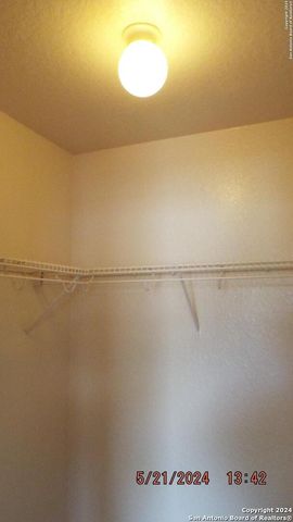 6410 Royal Ridge, San Antonio, TX 78239