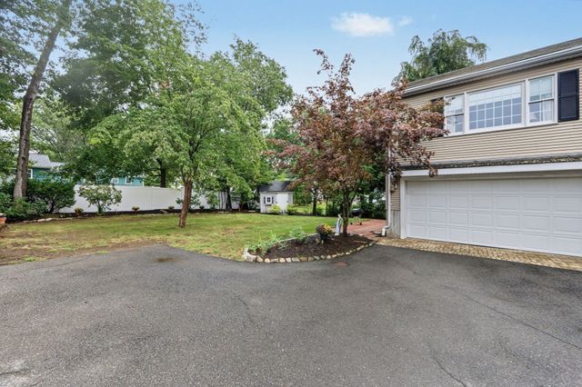 9 Fern St, Natick, MA 01760