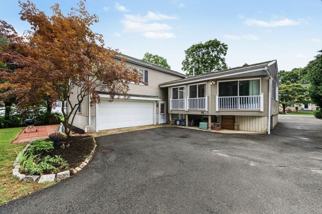 9 Fern St, Natick, MA 01760