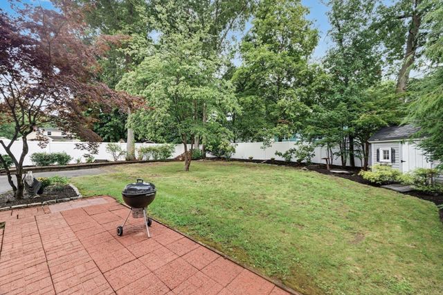 9 Fern St, Natick, MA 01760