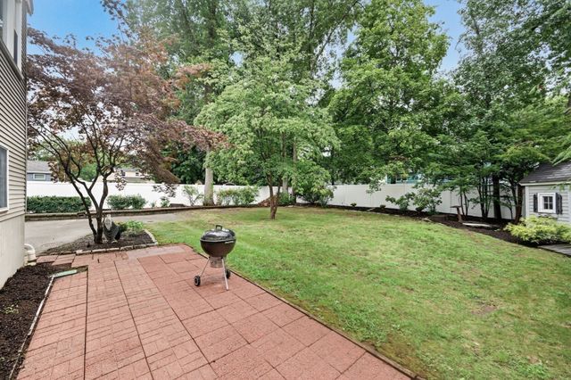9 Fern St, Natick, MA 01760