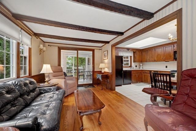 9 Fern St, Natick, MA 01760