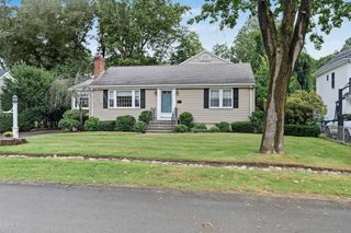 9 Fern St, Natick, MA 01760