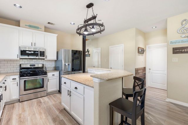 28435 Lockeridge Creek Drive, Spring, TX 77386