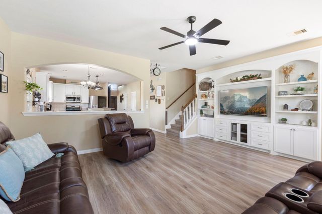 28435 Lockeridge Creek Drive, Spring, TX 77386