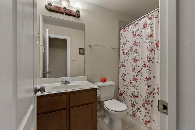 28435 Lockeridge Creek Drive, Spring, TX 77386