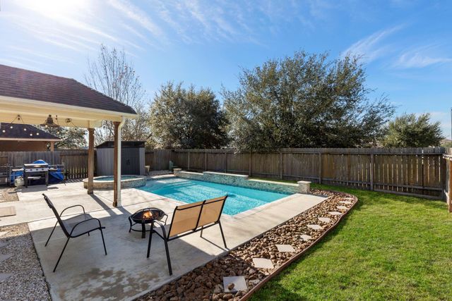 28435 Lockeridge Creek Drive, Spring, TX 77386