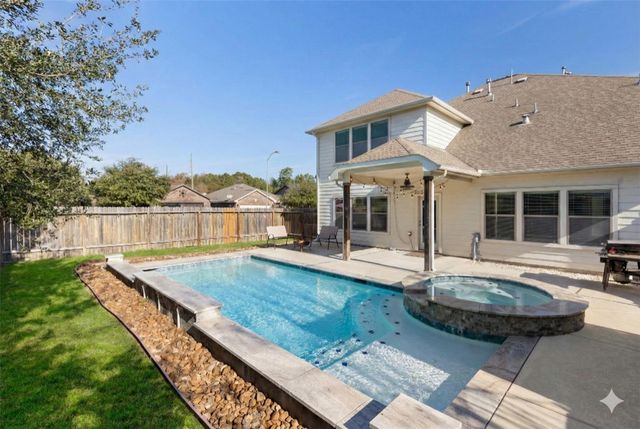 28435 Lockeridge Creek Drive, Spring, TX 77386