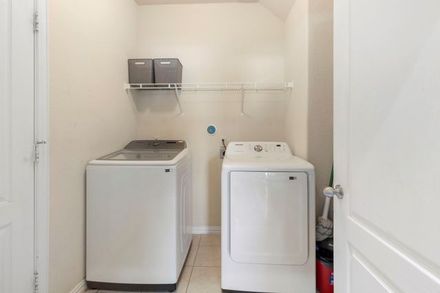 28435 Lockeridge Creek Drive, Spring, TX 77386