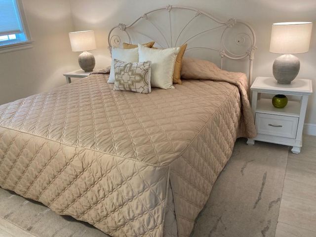 60 Yacht Club Drive 101, North Palm Beach, FL 33408