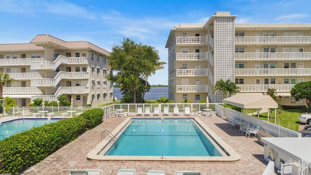60 Yacht Club Drive 101, North Palm Beach, FL 33408