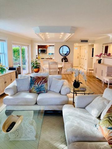 60 Yacht Club Drive 101, North Palm Beach, FL 33408